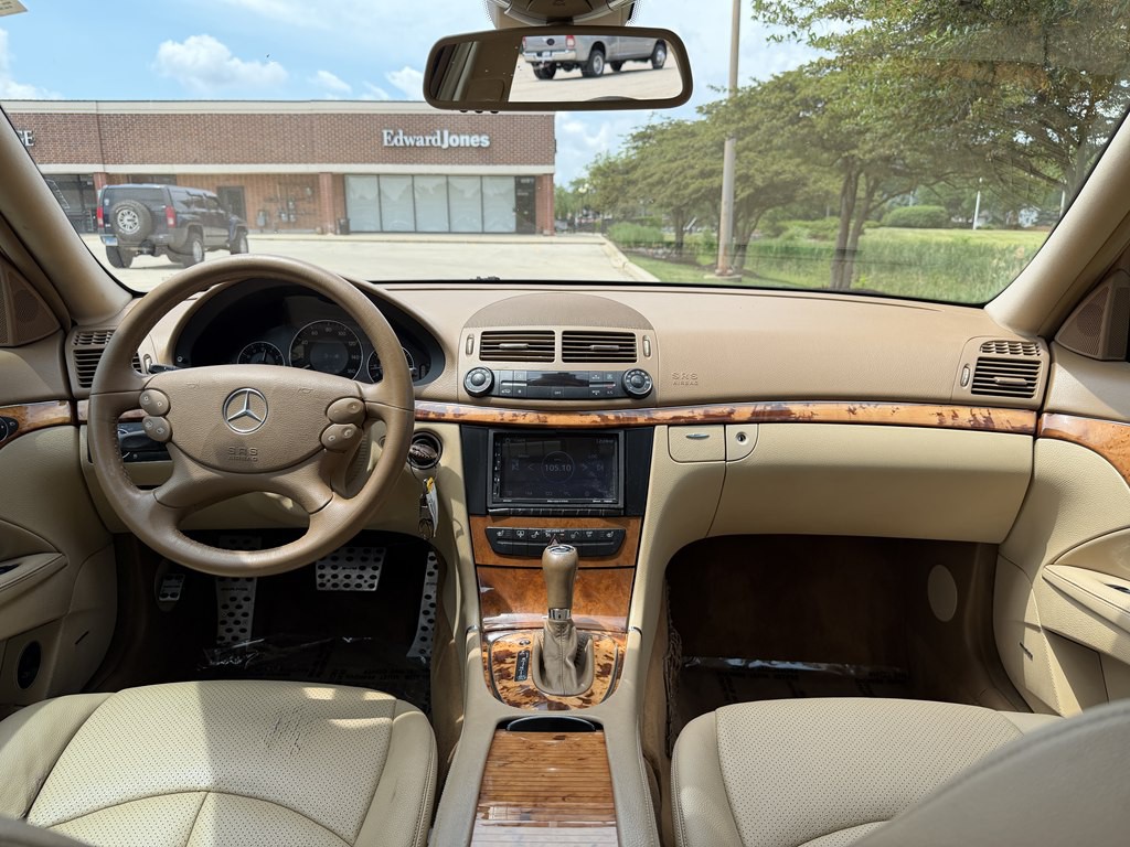2007 Mercedes-Benz E-Class Image 18
