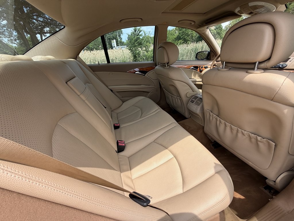 2007 Mercedes-Benz E-Class Image 31