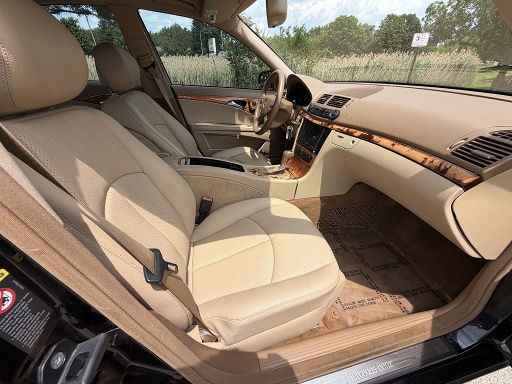 2007 Mercedes-Benz E-Class Image 37