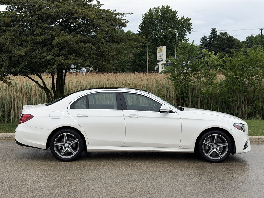 2017 Mercedes-Benz E-Class Image 5