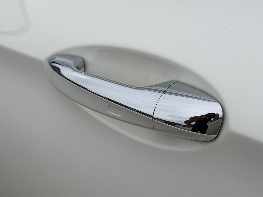 2017 Mercedes-Benz E-Class Image 11