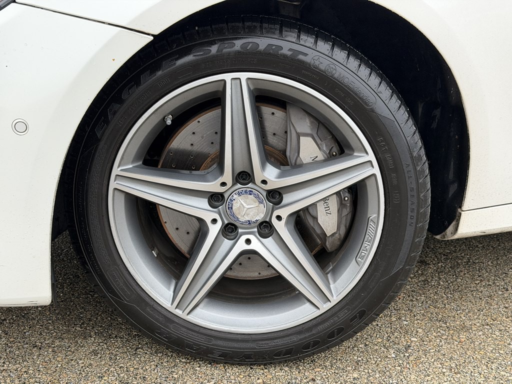 2017 Mercedes-Benz E-Class Image 14