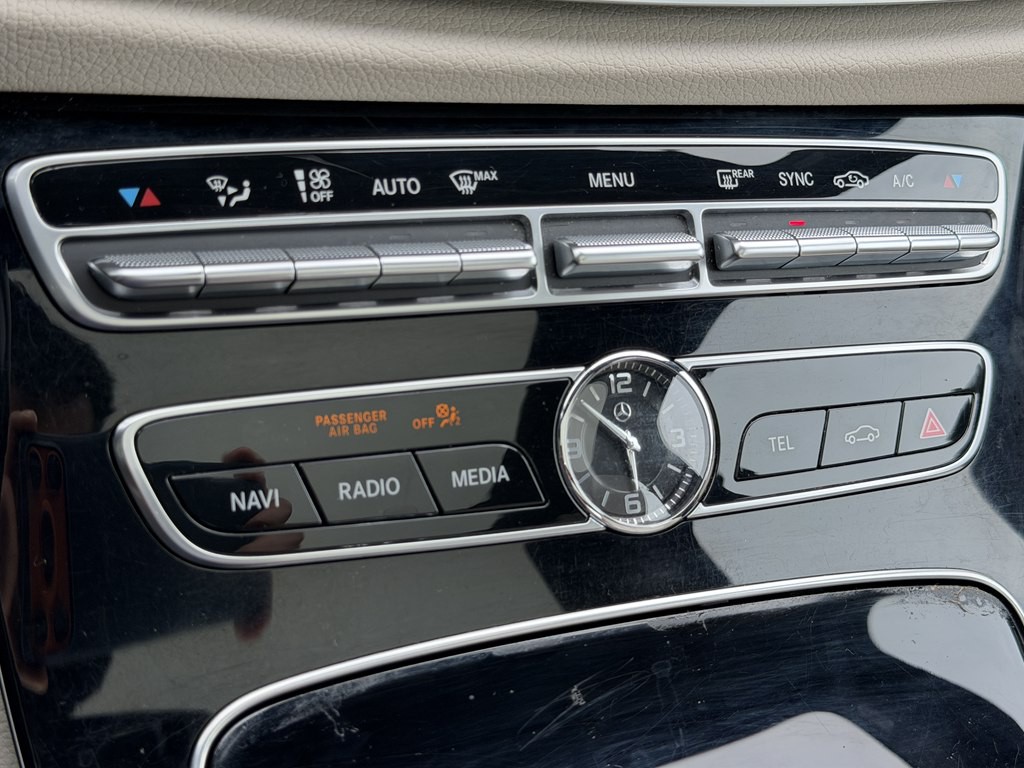 2017 Mercedes-Benz E-Class Image 31