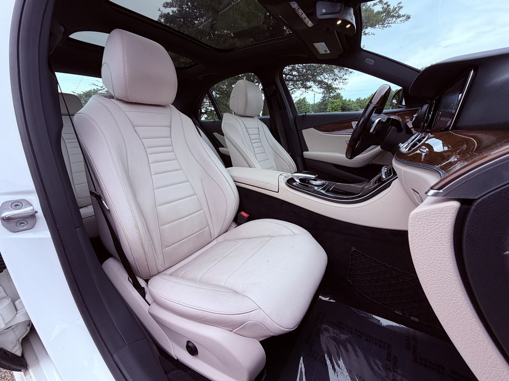 2017 Mercedes-Benz E-Class Image 37