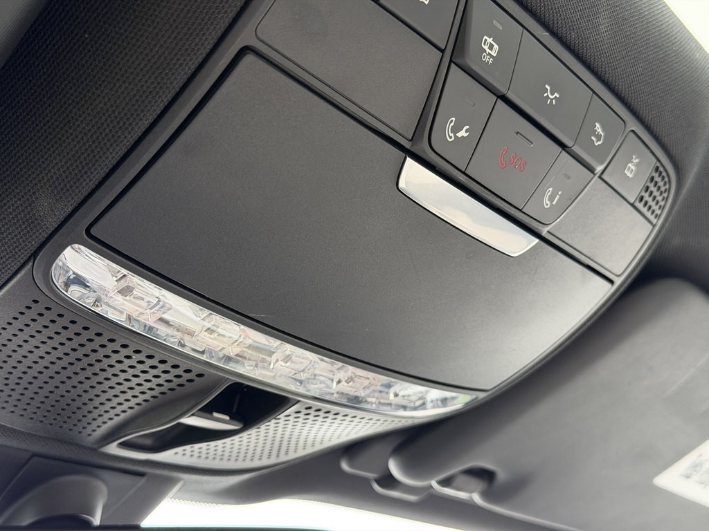 2017 Mercedes-Benz E-Class Image 49