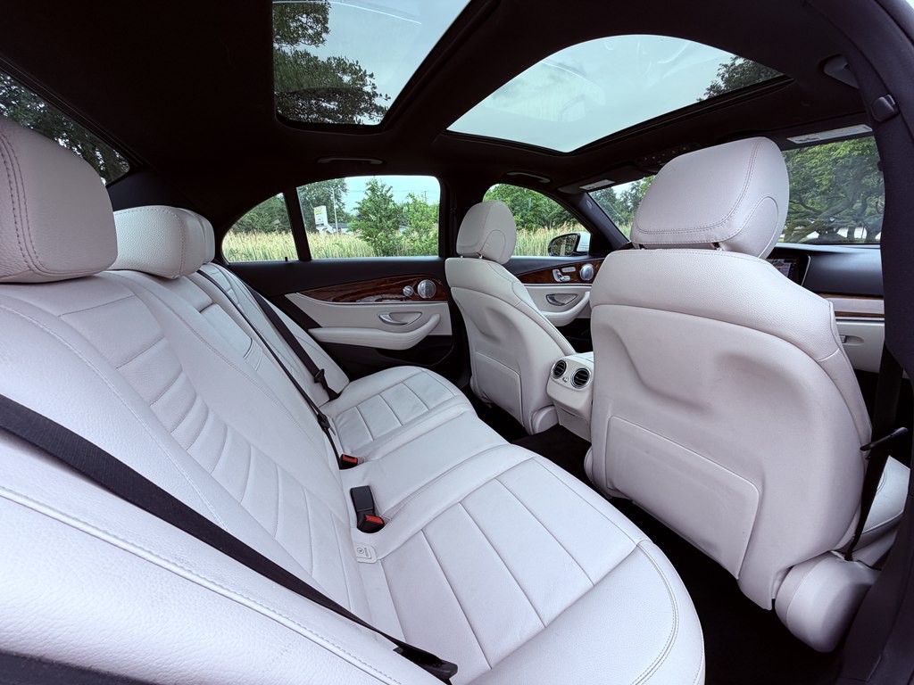 2017 Mercedes-Benz E-Class Image 52