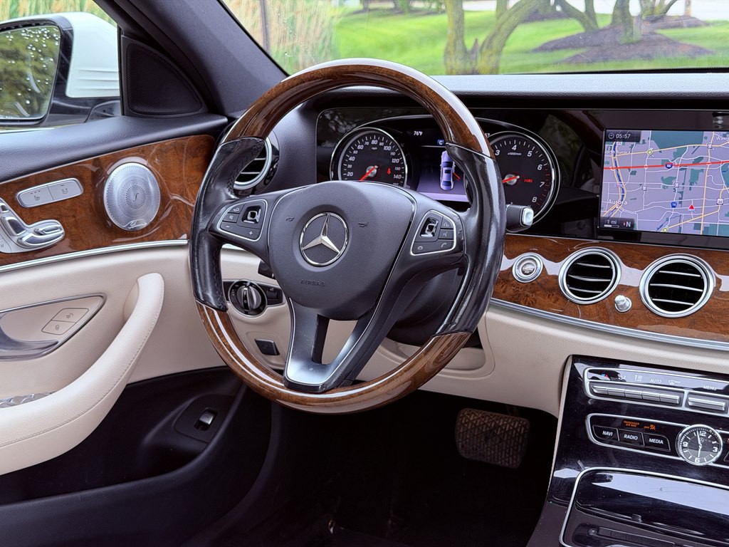 2017 Mercedes-Benz E-Class Image 54