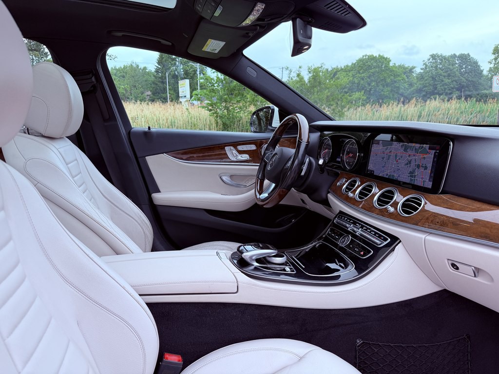 2017 Mercedes-Benz E-Class Image 55