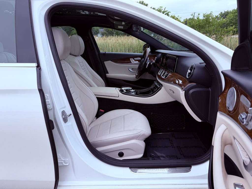 2017 Mercedes-Benz E-Class Image 56
