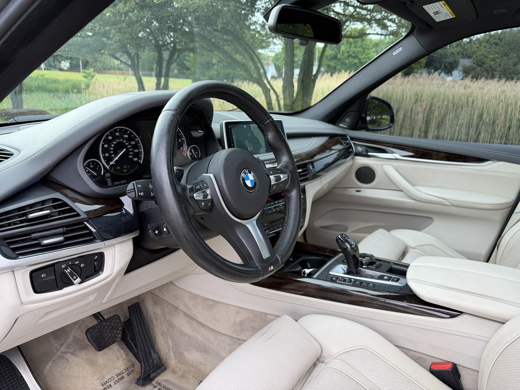 2015 BMW X5 Image 28