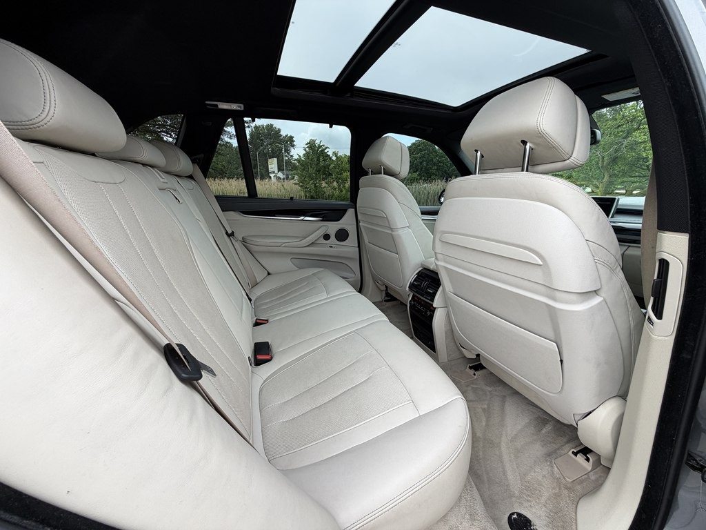 2015 BMW X5 Image 30