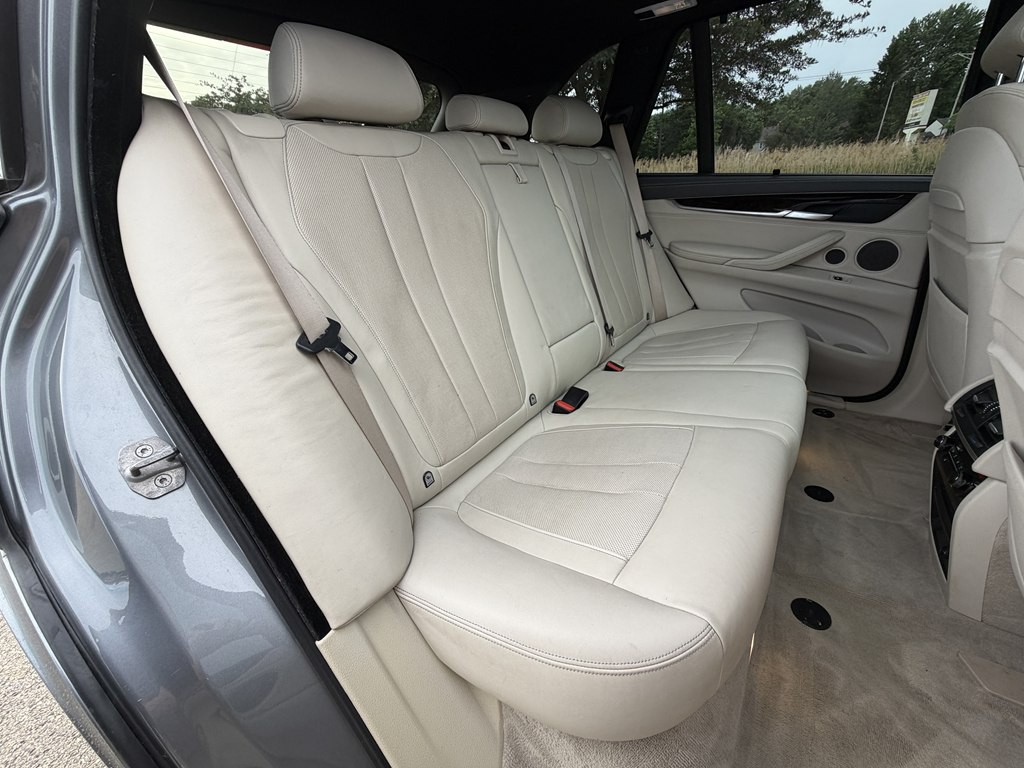 2015 BMW X5 Image 58