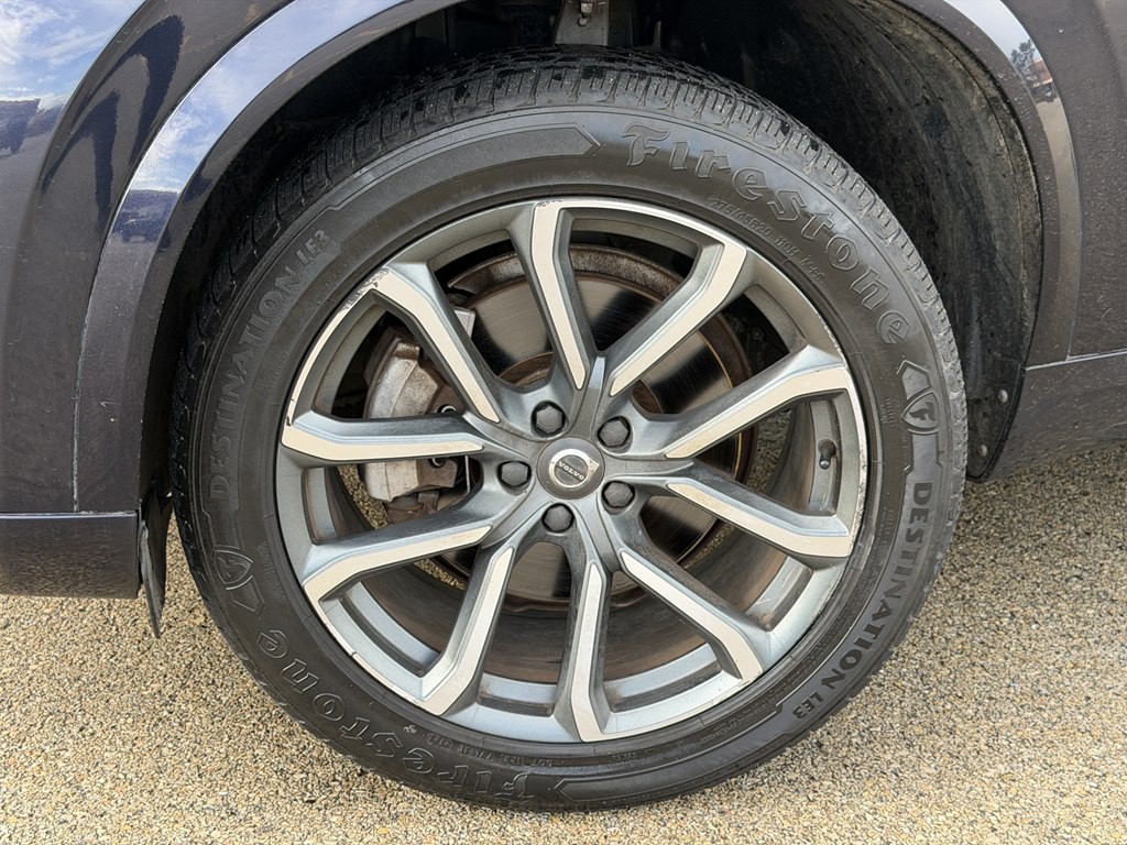 2017 Volvo XC90 Image 12