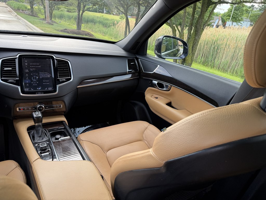 2017 Volvo XC90 Image 35