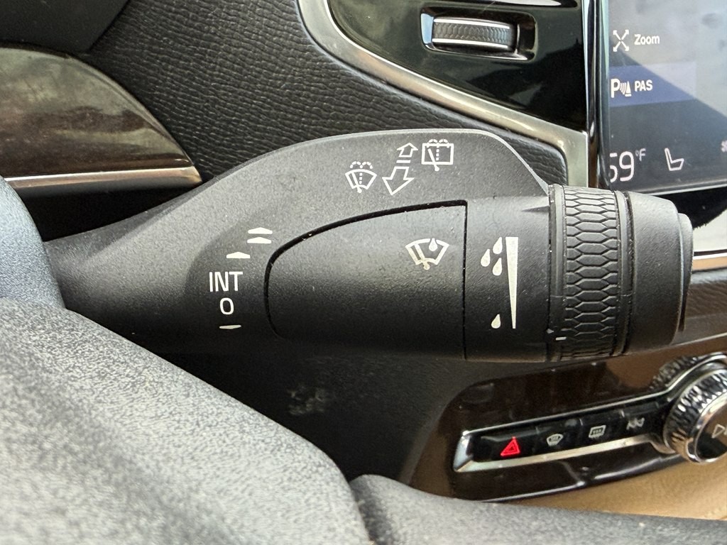 2017 Volvo XC90 Image 48