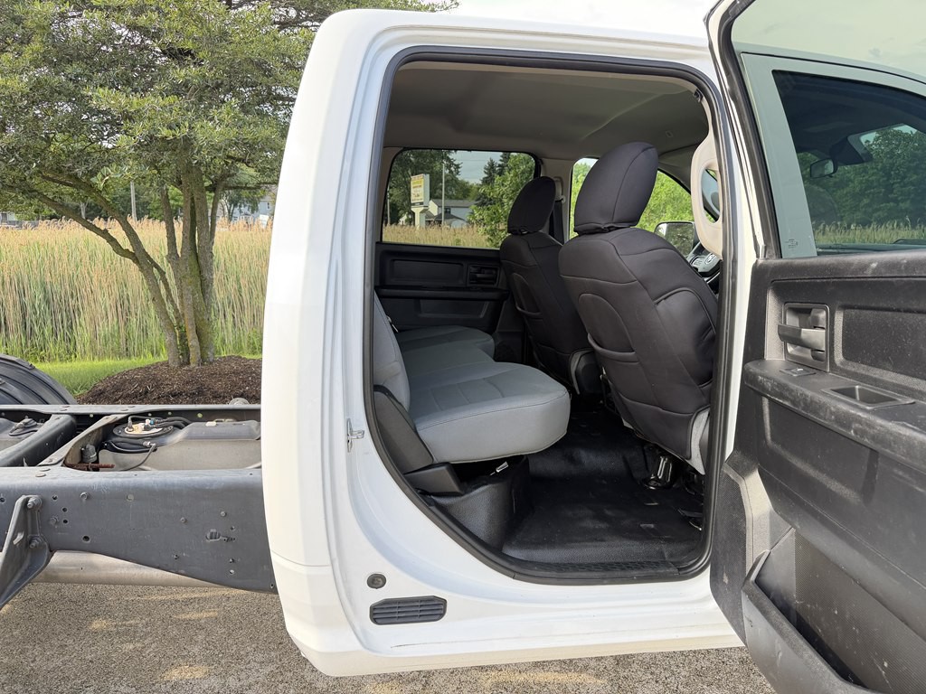 2018 RAM 5500 Image 36