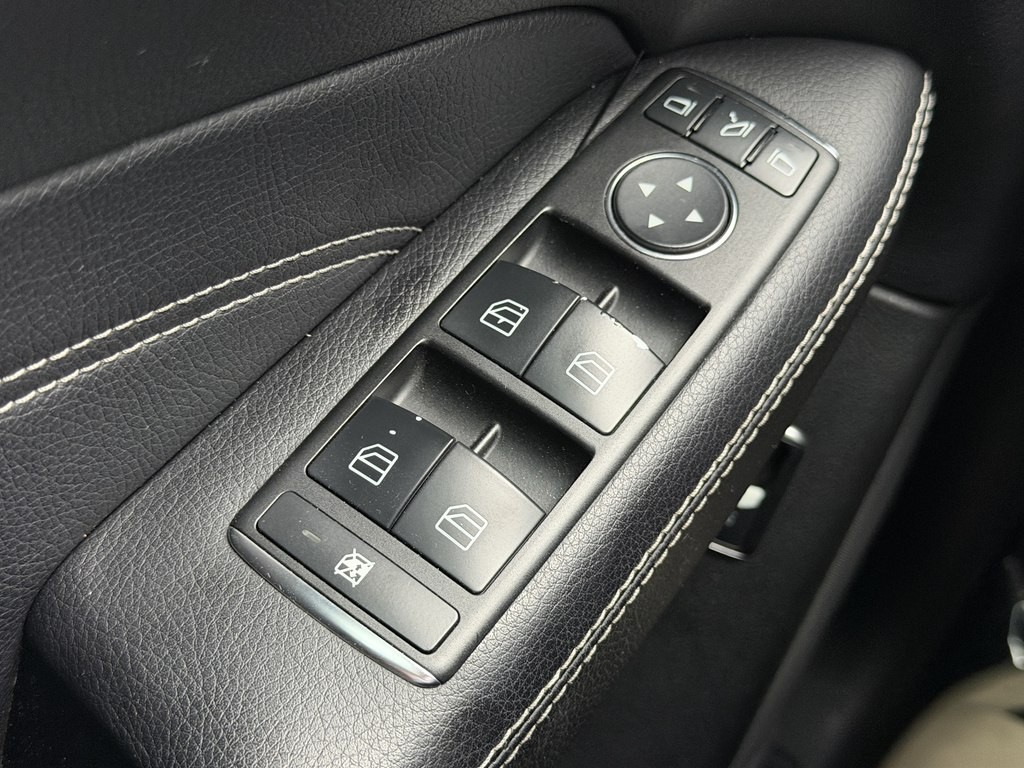 2013 Mercedes-Benz M-Class Image 35