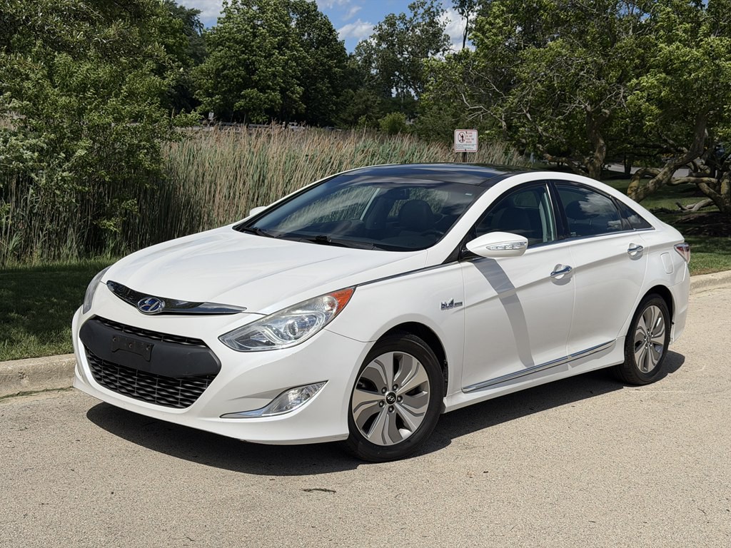 2013 Hyundai Sonata Image 1