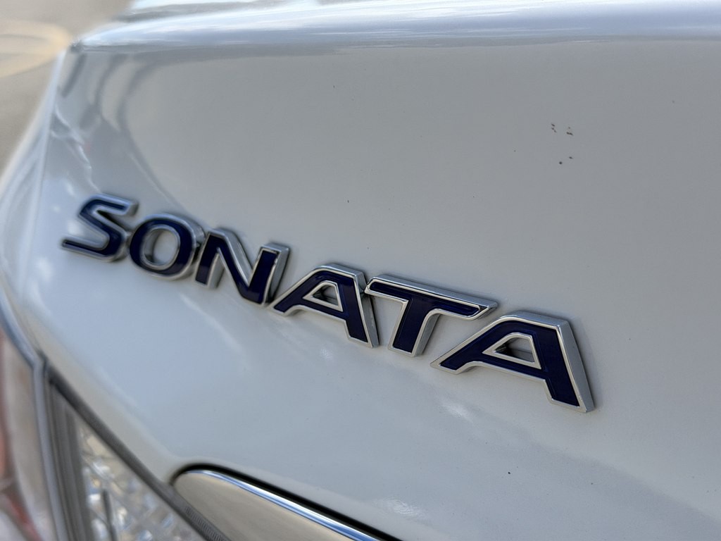 2013 Hyundai Sonata Image 9