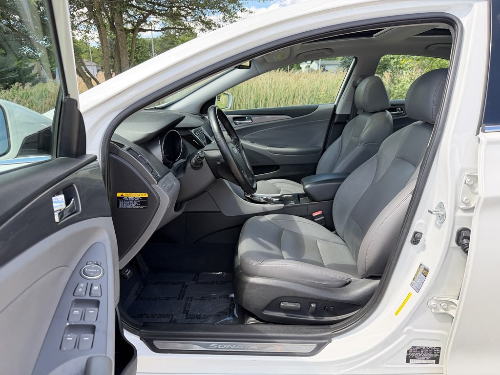 2013 Hyundai Sonata Image 26