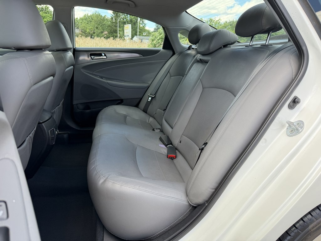 2013 Hyundai Sonata Image 30