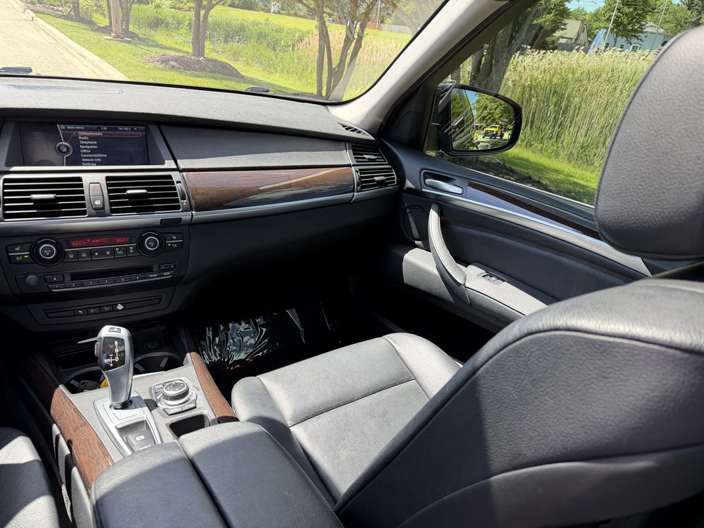 2013 BMW X5 Image 28