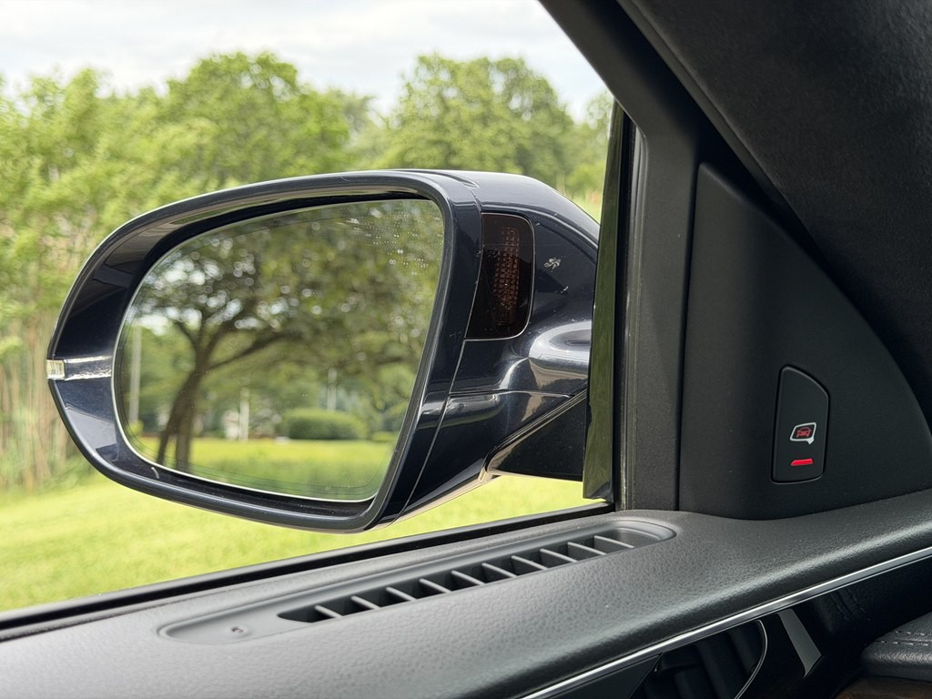 2016 Audi A8 Image 17