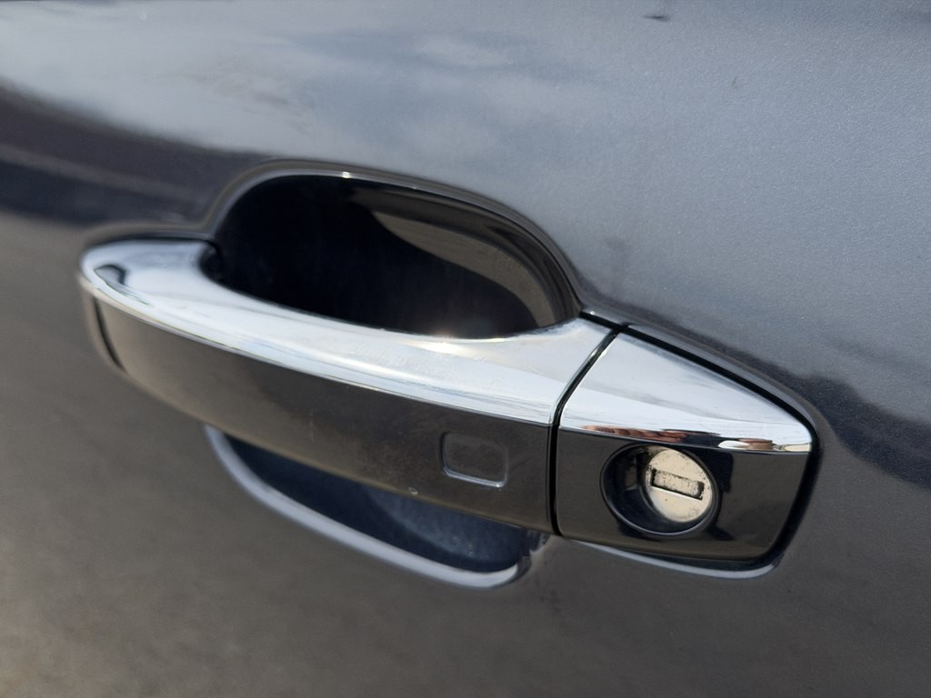 2016 Audi A8 Image 18