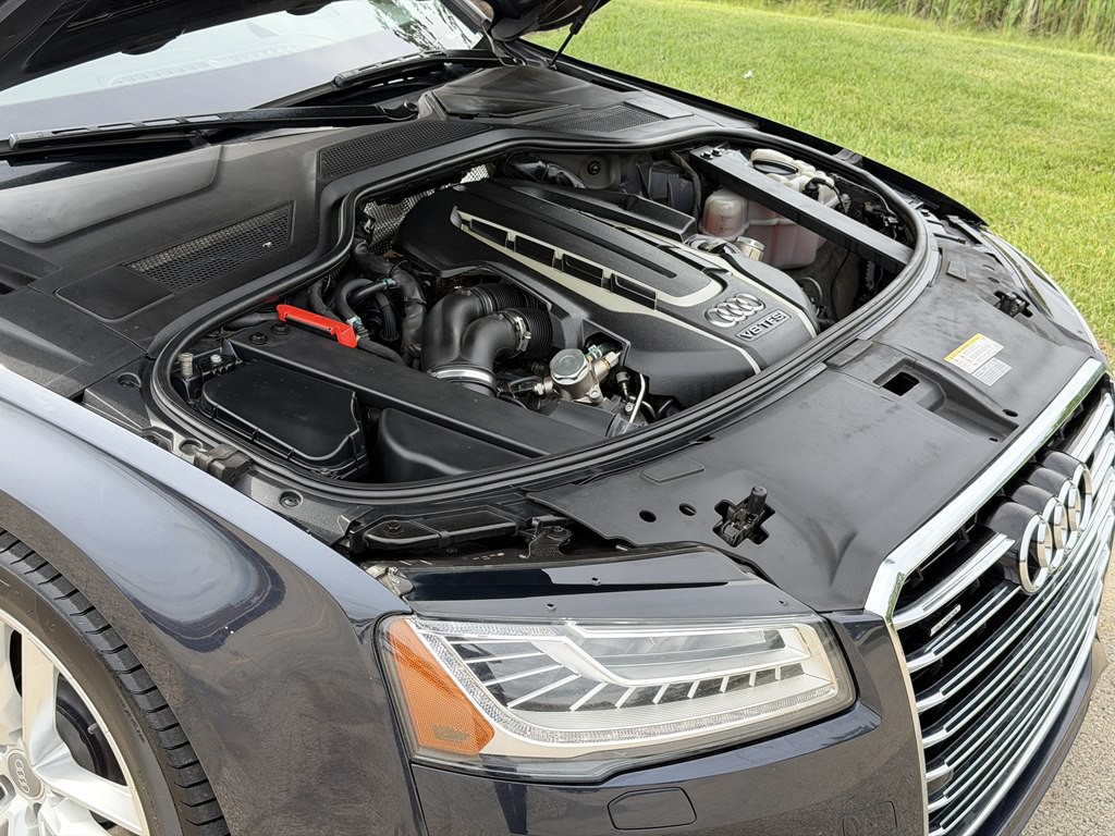 2016 Audi A8 Image 20