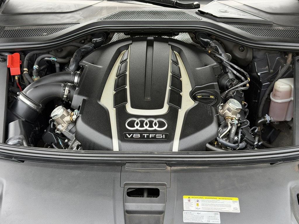 2016 Audi A8 Image 21