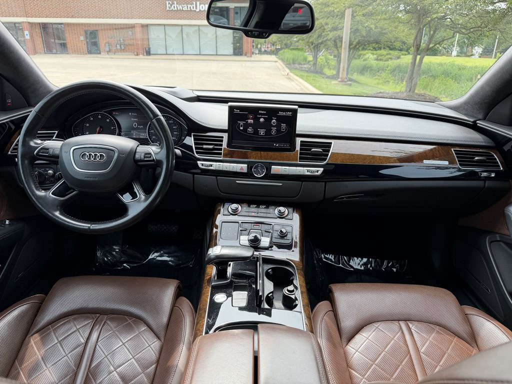 2016 Audi A8 Image 23
