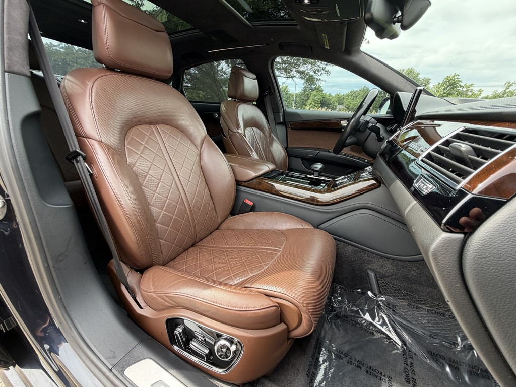 2016 Audi A8 Image 27