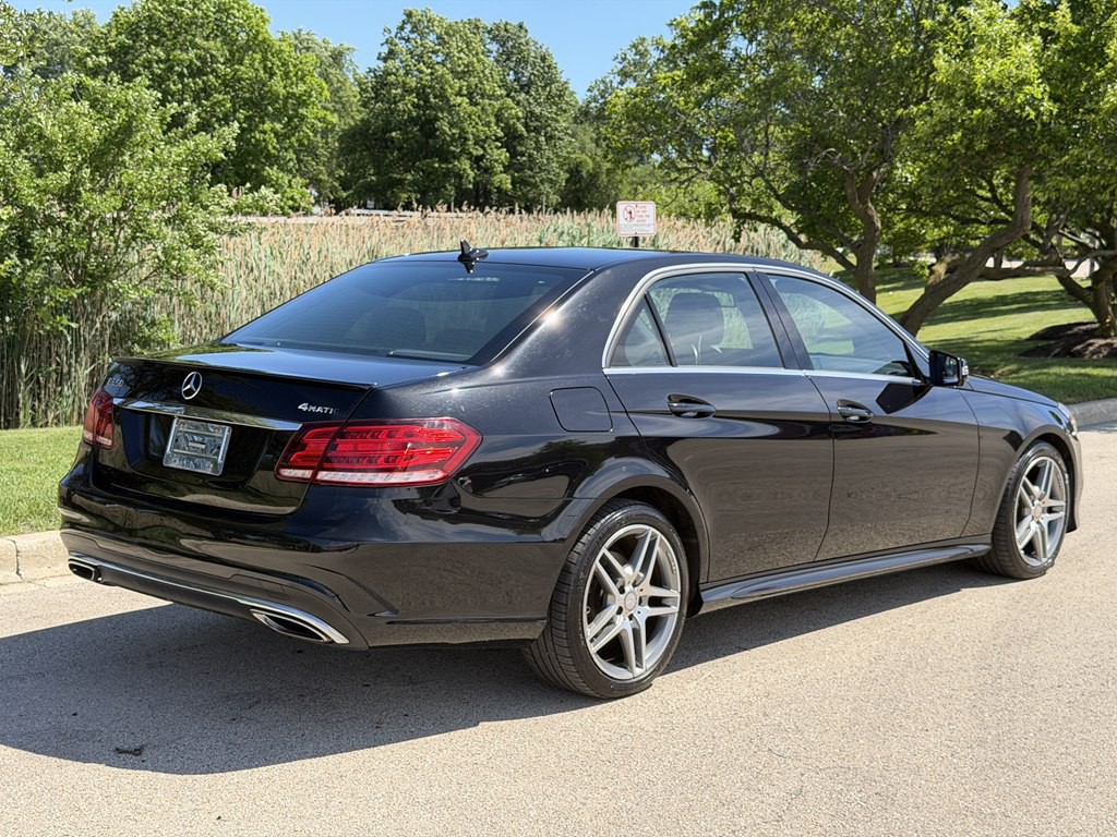 2016 Mercedes-Benz E-Class Image 2