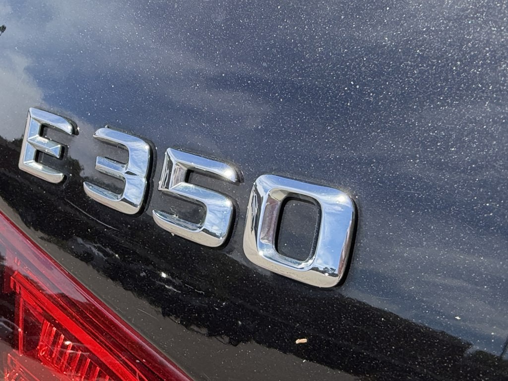 2016 Mercedes-Benz E-Class Image 9