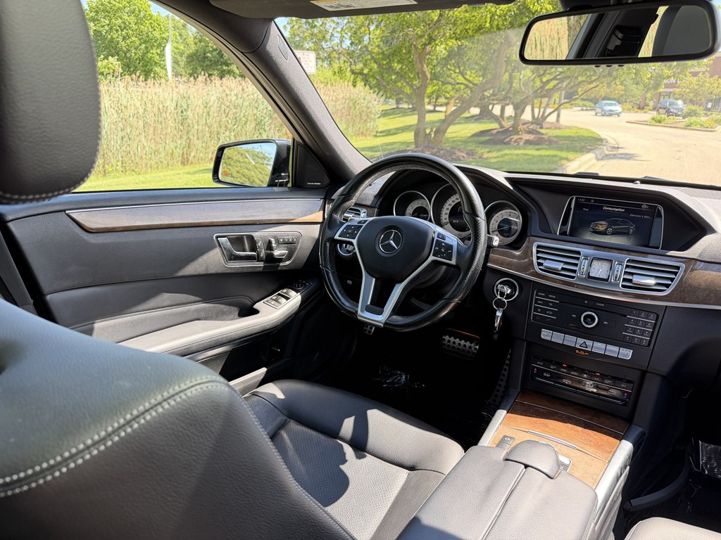 2016 Mercedes-Benz E-Class Image 24