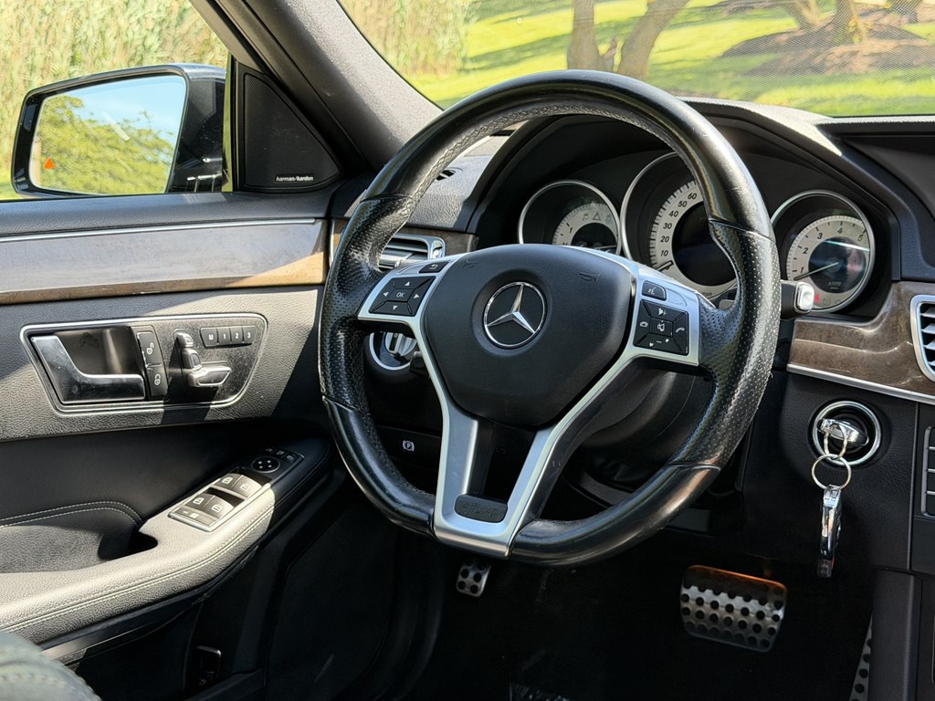 2016 Mercedes-Benz E-Class Image 25