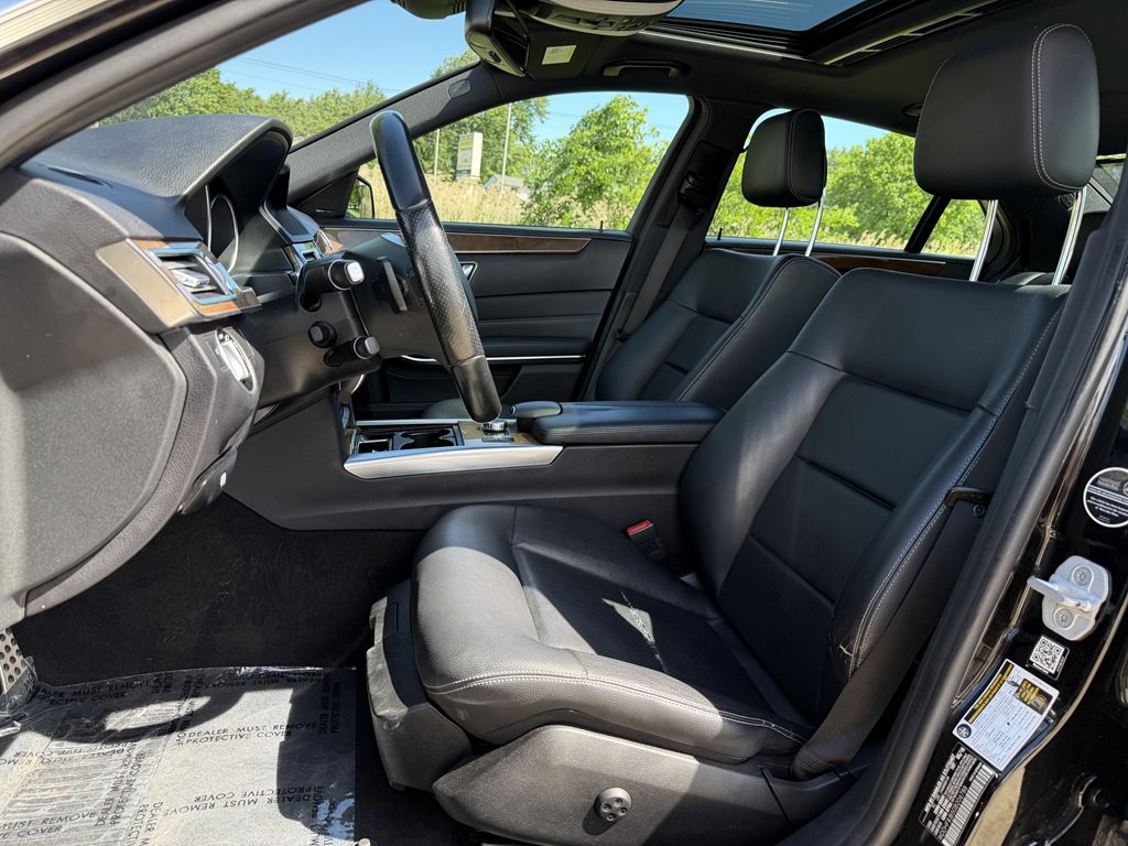 2016 Mercedes-Benz E-Class Image 27