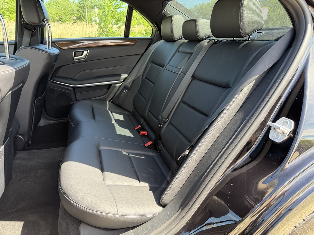 2016 Mercedes-Benz E-Class Image 28