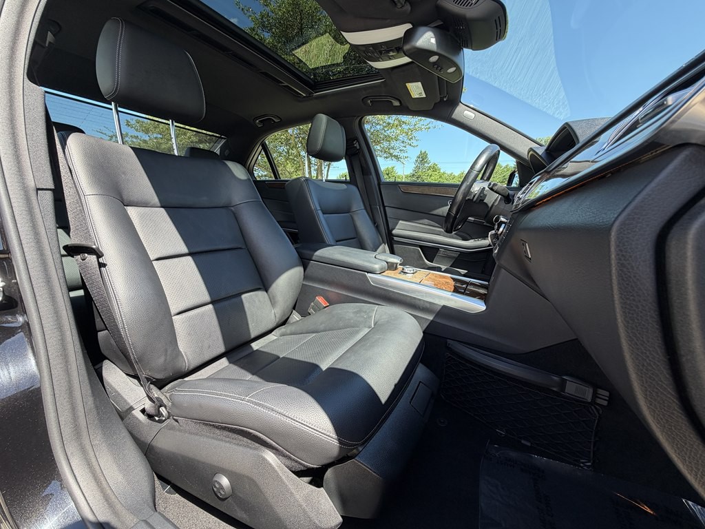 2016 Mercedes-Benz E-Class Image 29