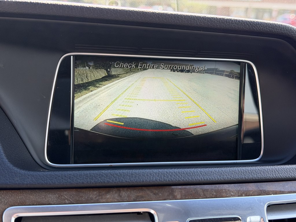 2016 Mercedes-Benz E-Class Image 37