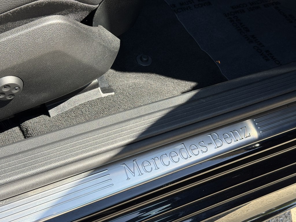 2016 Mercedes-Benz E-Class Image 39