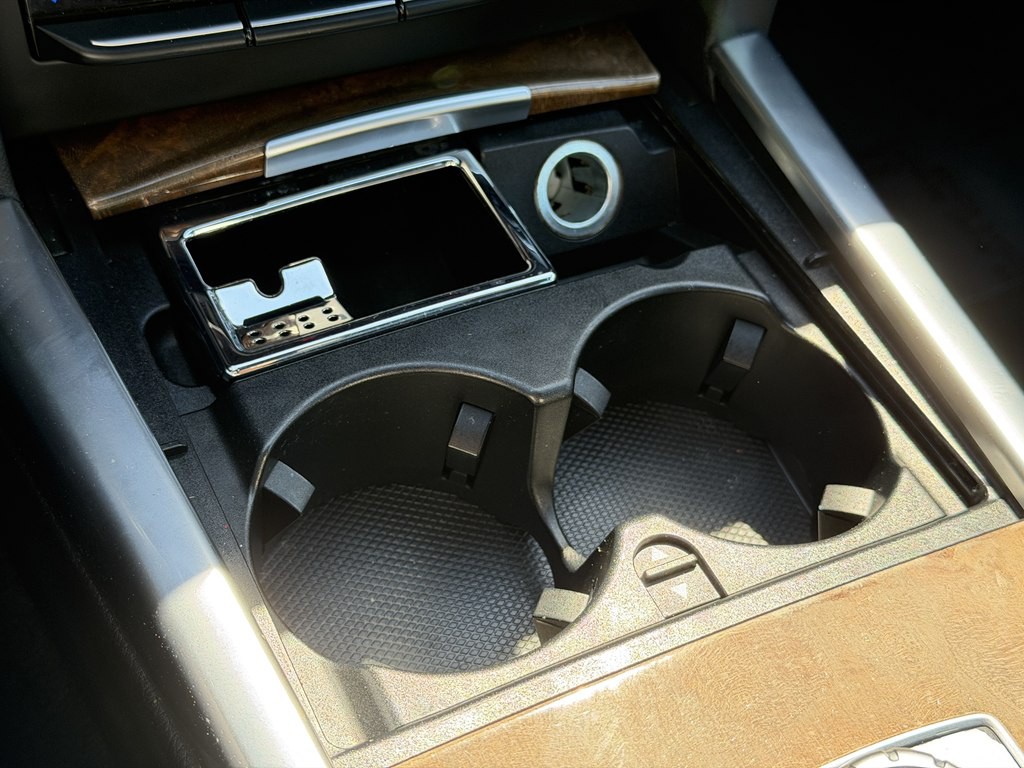 2016 Mercedes-Benz E-Class Image 45