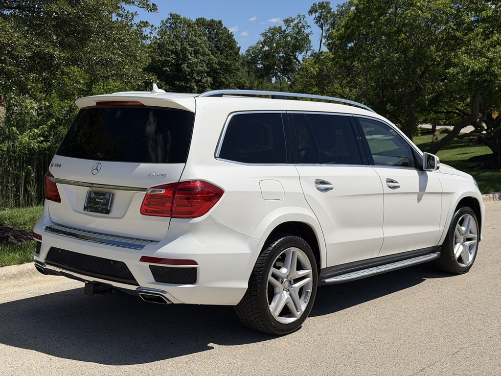 2015 Mercedes-Benz GL-Class Image 2