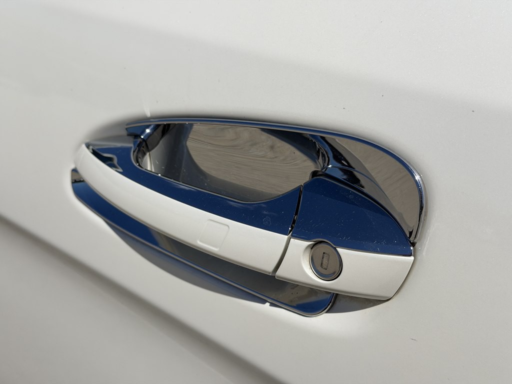 2015 Mercedes-Benz GL-Class Image 11