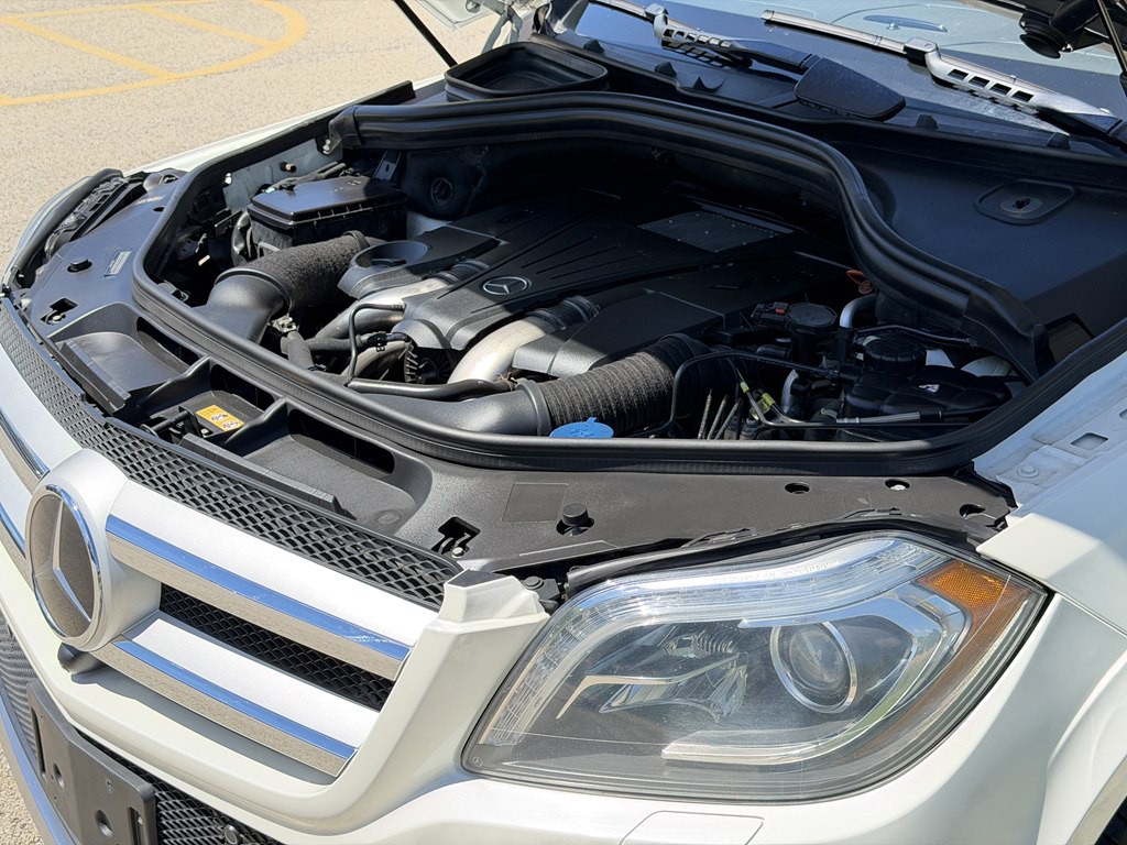 2015 Mercedes-Benz GL-Class Image 15