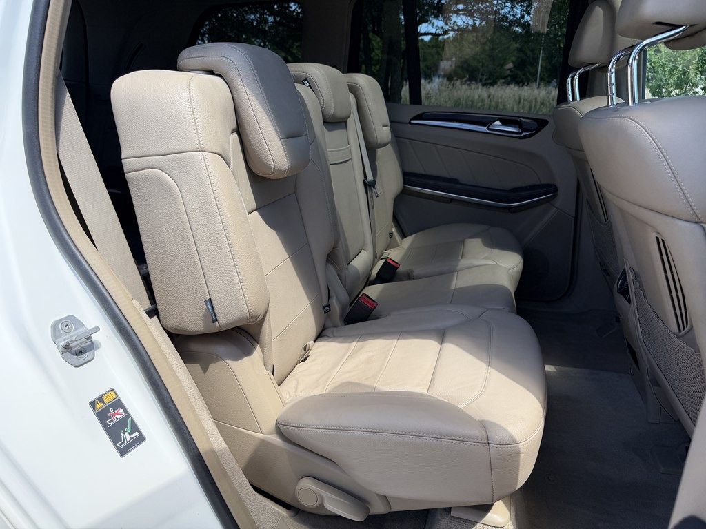 2015 Mercedes-Benz GL-Class Image 27