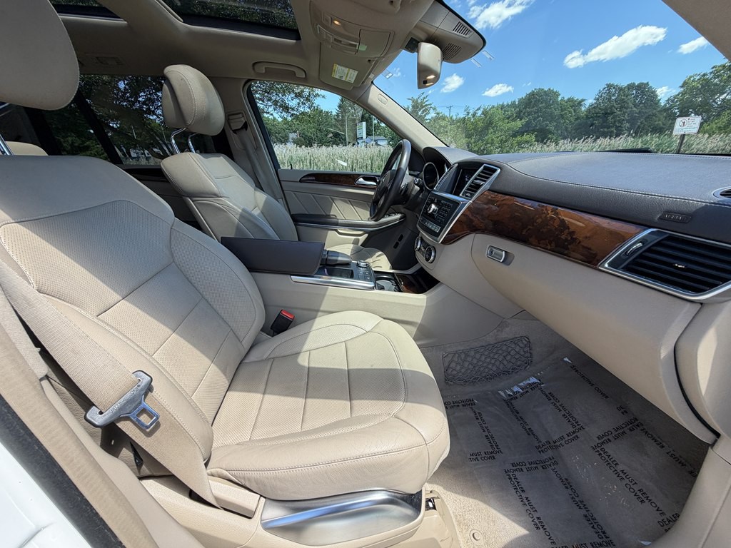 2015 Mercedes-Benz GL-Class Image 29