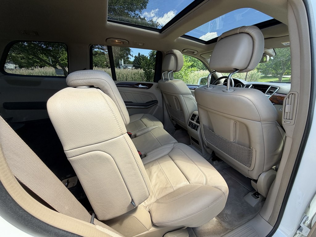 2015 Mercedes-Benz GL-Class Image 53