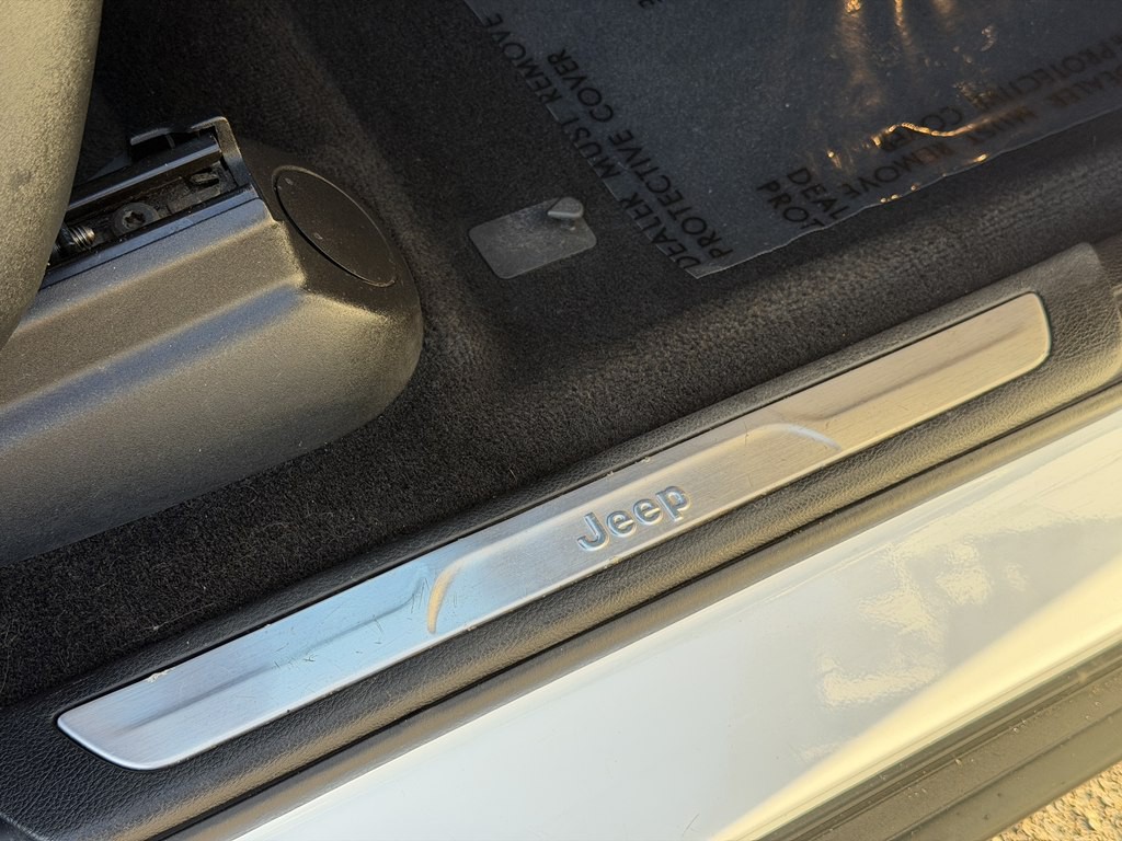 2014 Jeep Grand Cherokee Image 43