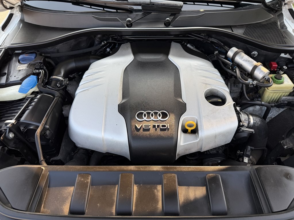 2015 Audi Q7 Image 19